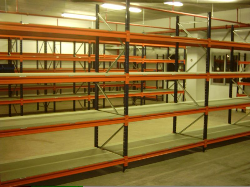 estanterias metalicas de media carga con tablero hidrofugo